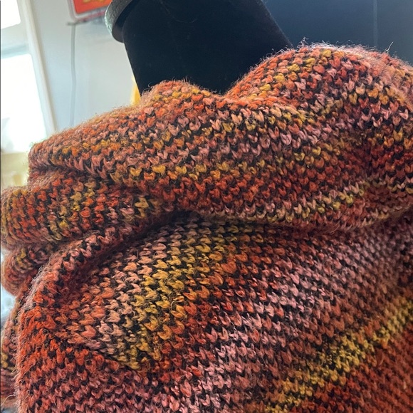 Cozy Multicolor Women's Sweater large boho looks - Picture 4 of 4